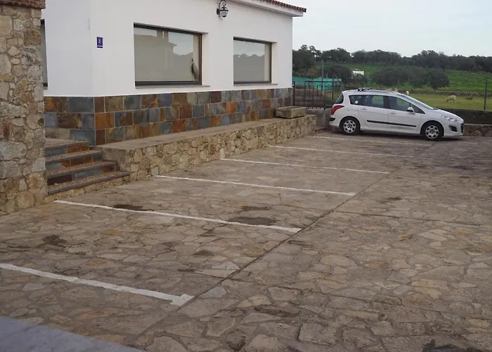 Apartamentos Rurales Monfraguee
