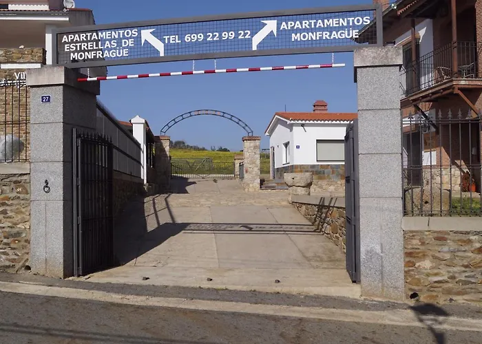 Apartamentos Rurales Monfraguee